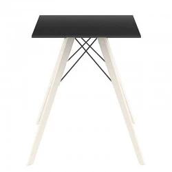 Table à manger Vondom Faz Wood plateau carré noir et pieds chêne blanchis
