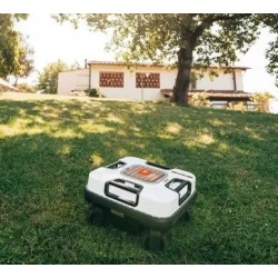 Robot Tondeuse Ambrogio Quad Elite 4WD 3500m2 spécial pentes